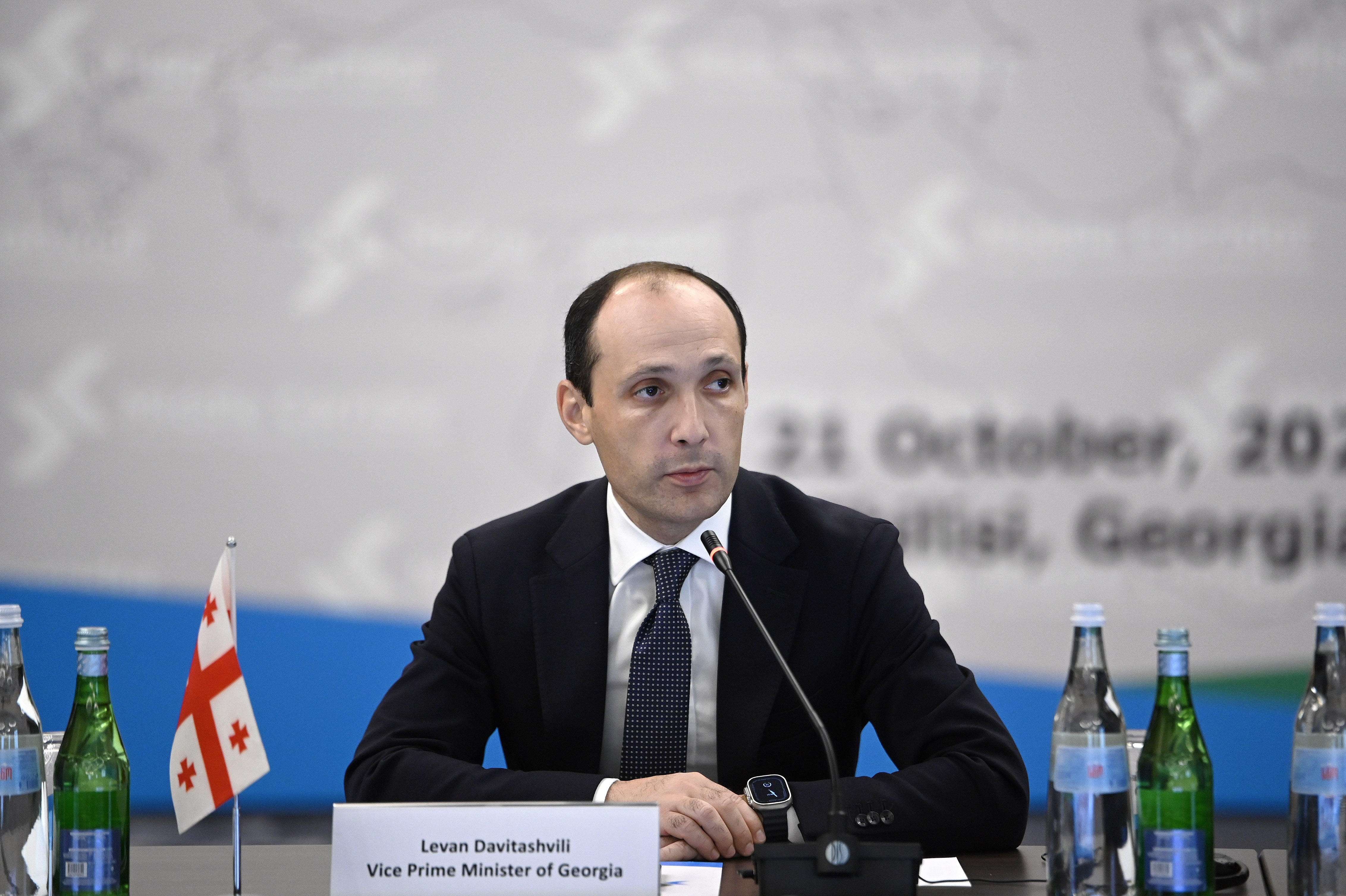 ლევან დავითაშვილი - 2022 წელს შუა დერეფანში სატვირთო ბრუნვა 30 პროცენტით, ყაზახეთიდან საქართველოში ტვირთნაკადი კი 6-ჯერ გაიზარდა