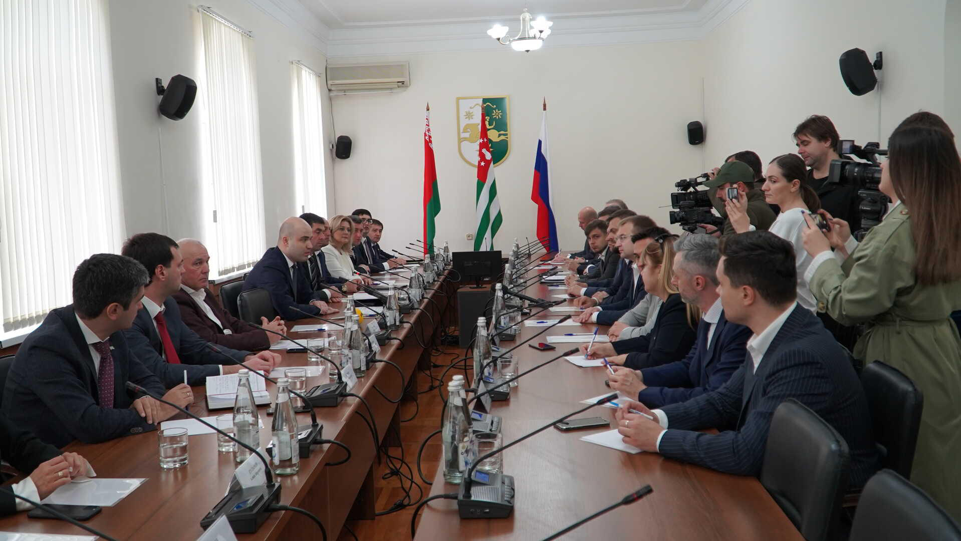 According to media reports, the Parliamentary Assembly of the Union of Belarus and Russia arrived in occupied Abkhazia