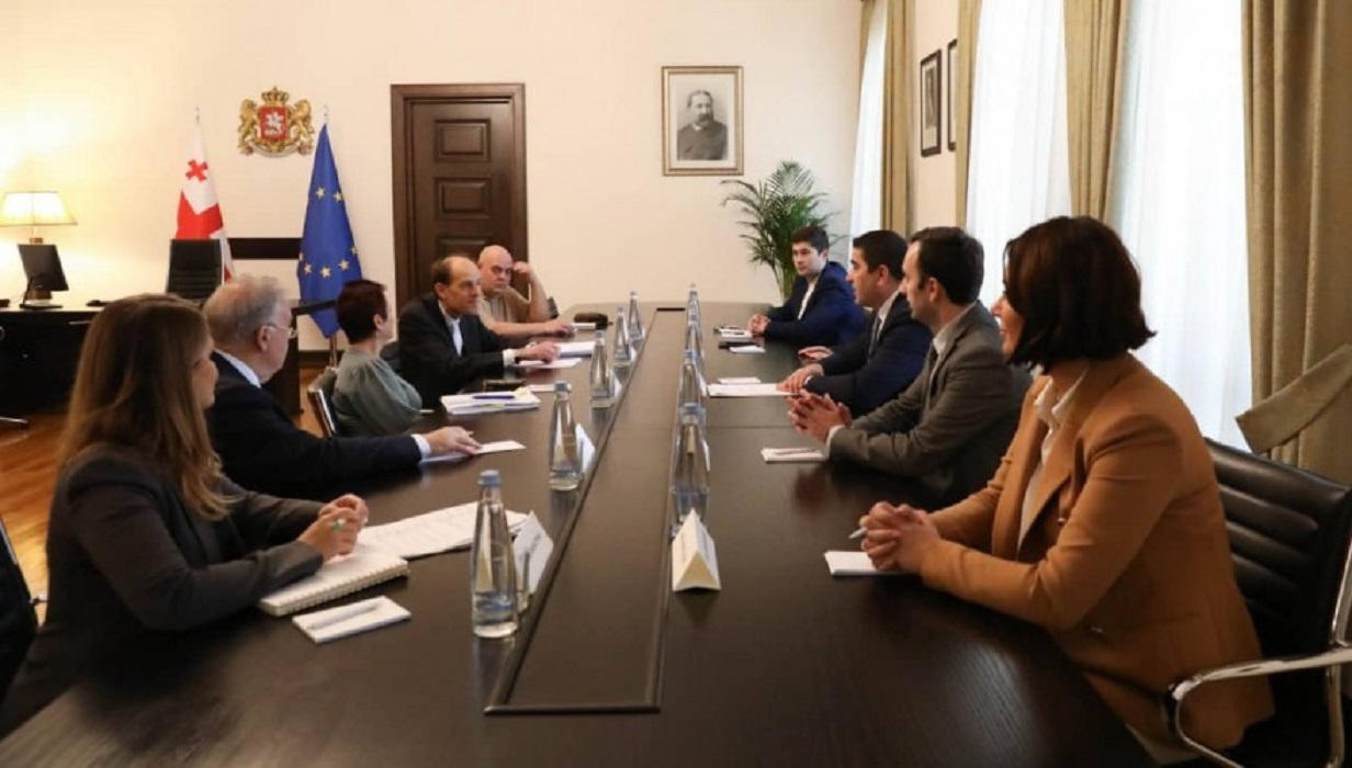 Speaker of the Parliament discusses the electoral reform with the experts of the Venice Commission and the OSCE