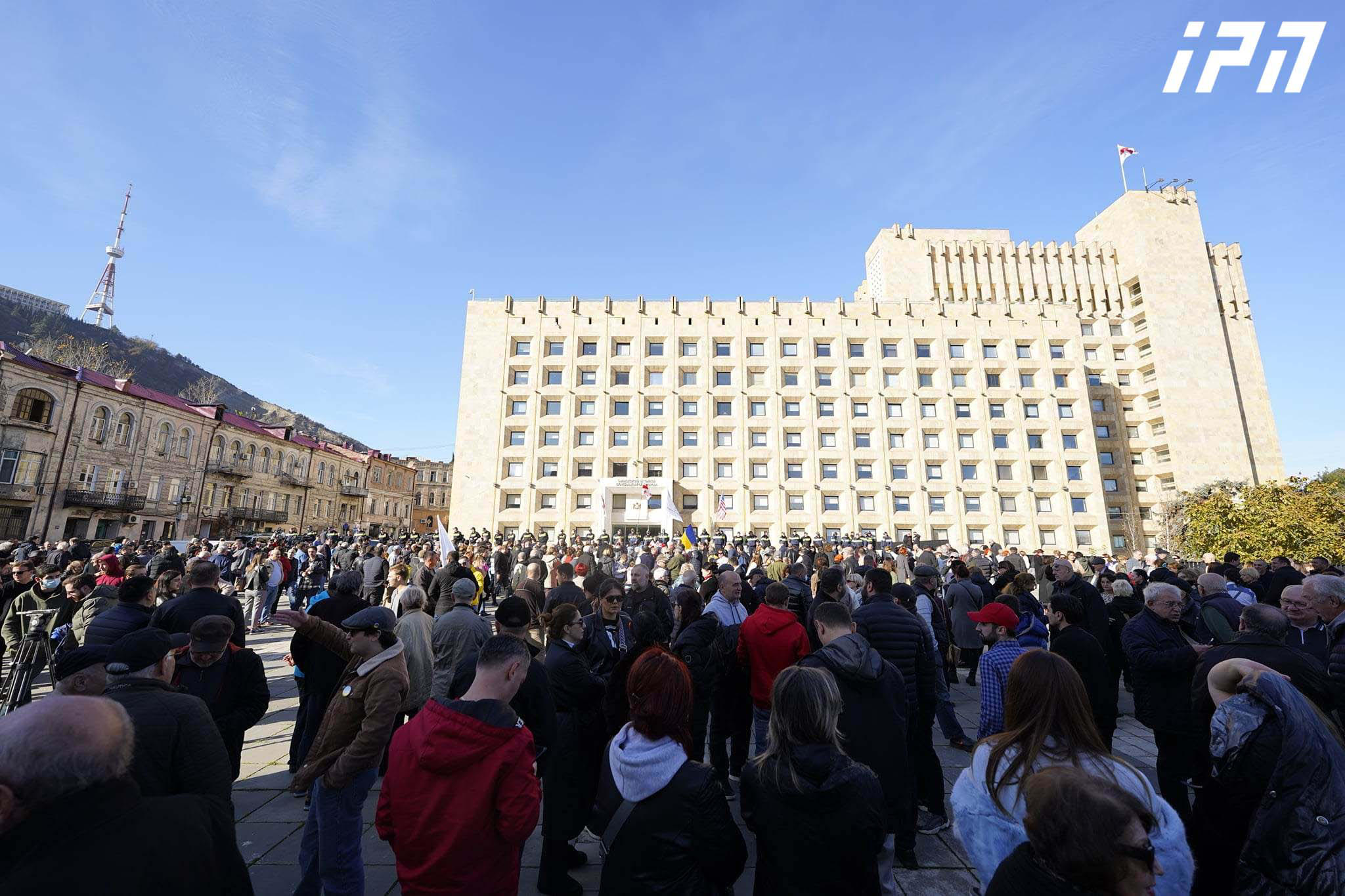 Rally in support of Mikheil Saakashvili underway near the Government Administration