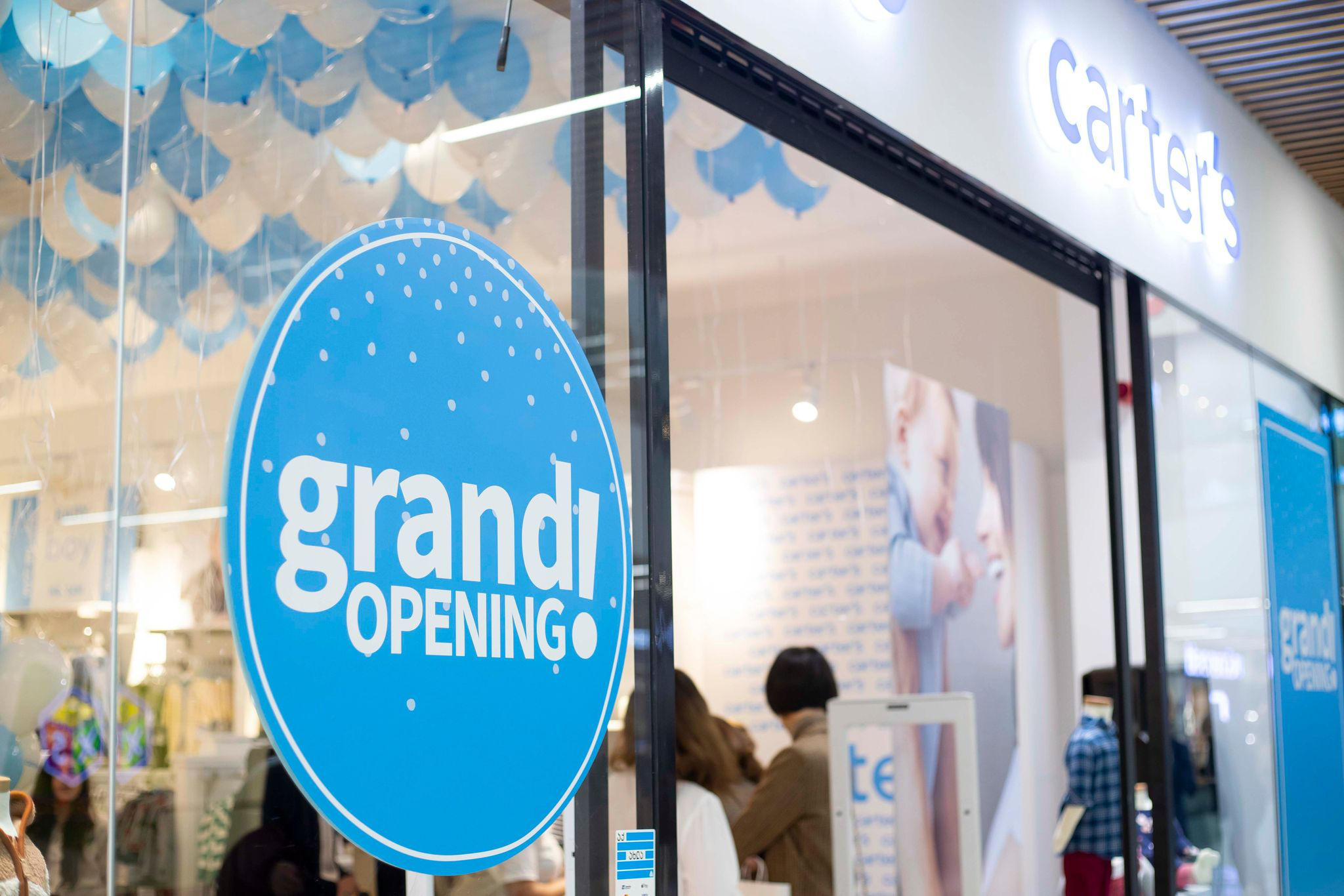 საბავშვო ტანსაცმლისა და აქსესუარების ამერიკული ბრენდის „კარტერ’სის“ პირველი მაღაზია ოფიციალურად გაიხსნა