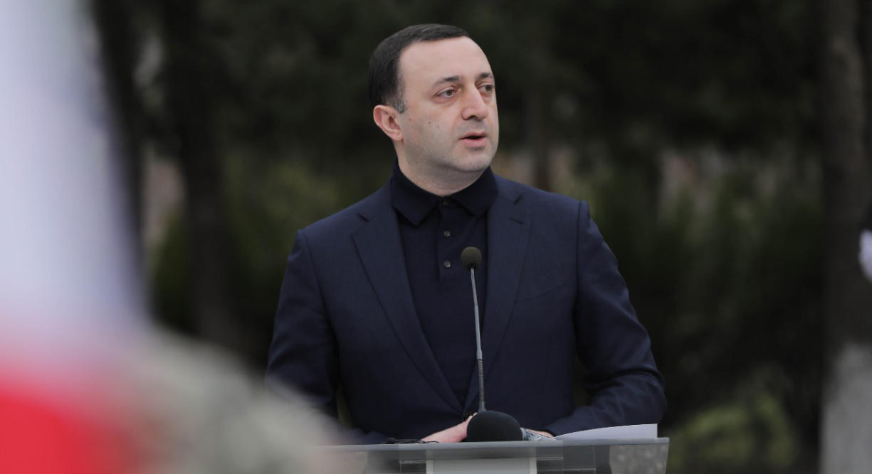 სუს - ანტიკორუფციულ სააგენტოში ირაკლი ღარიბაშვილი გამოიკითხა, რომელმაც სრულად ითანამშრომლა გამოძიებასთან და აღიარა წლების განმავლობაში უკანონო შემოსავლების მიღების ფაქტი