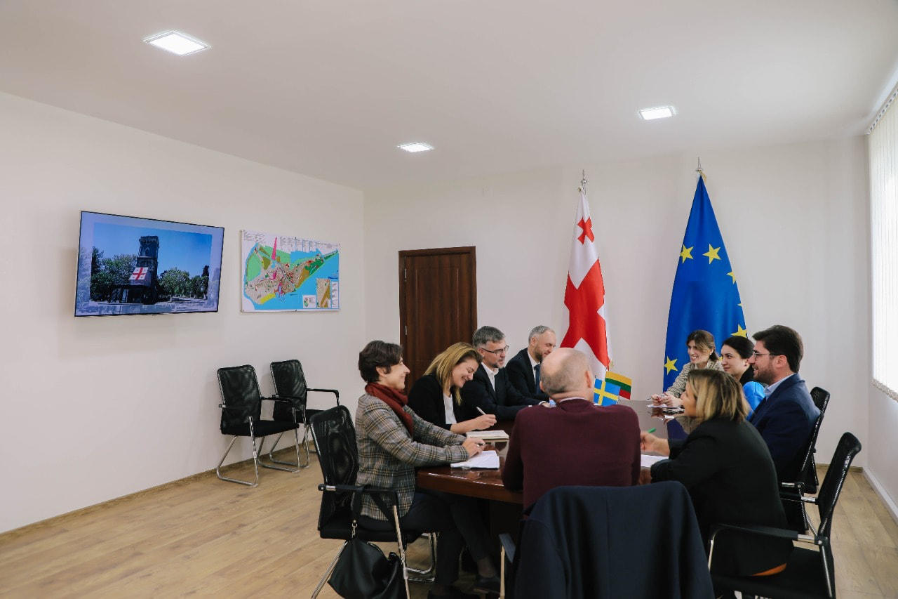 ფოთის მერმა ოთხი ქვეყნის ელჩს უმასპინძლა