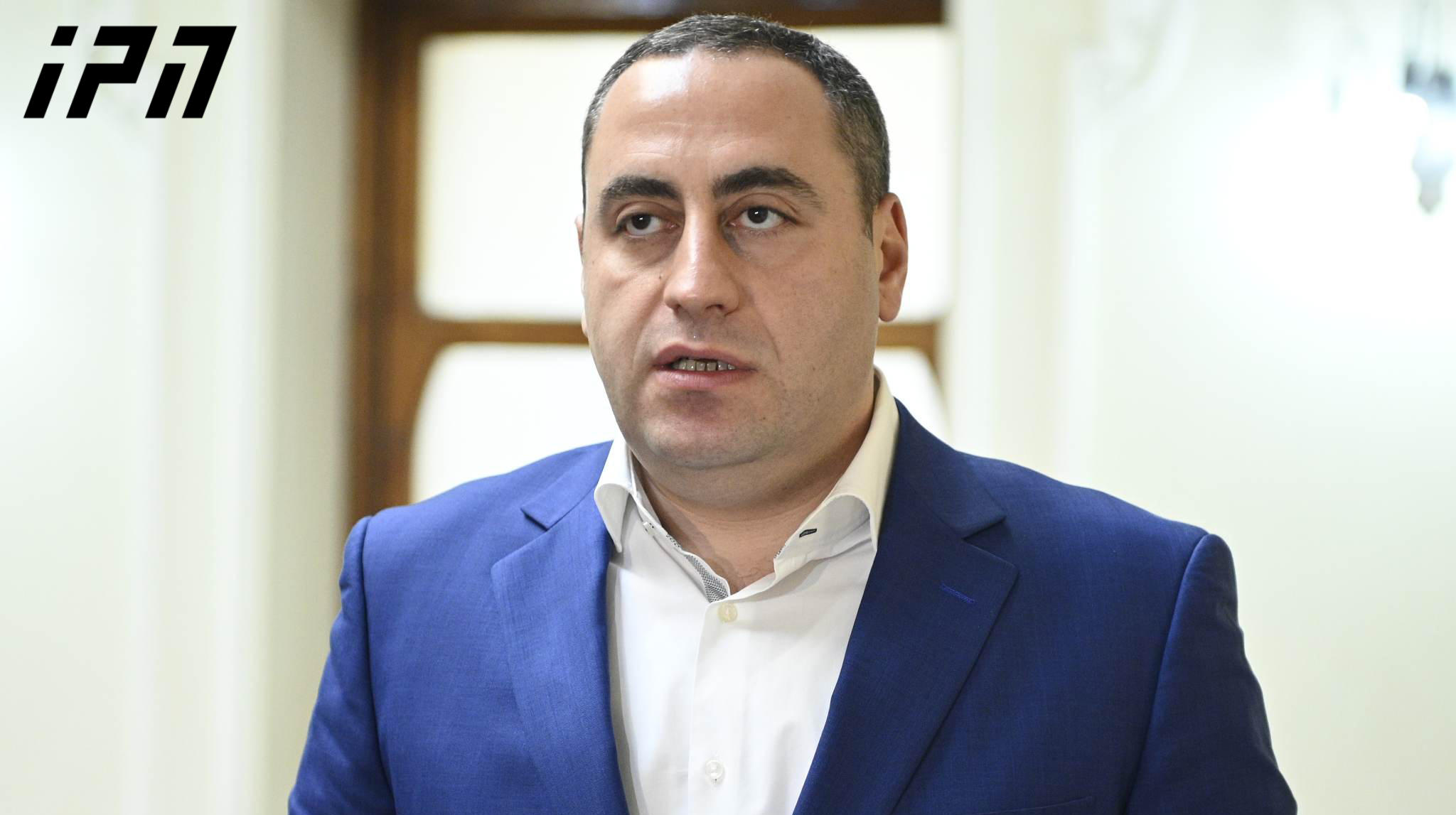 გიორგი ვაშაძე ფიქრობს, რომ „ნაციონალურ მოძრაობას" მიხეილ სააკაშვილის საკითხთან დაკავშირებით მეტი მოეთხოვება და ის მათგან უფრო მეტს ელის