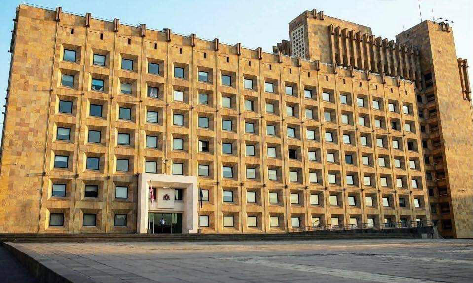 პრემიერ-მინისტრი ირაკლი კობახიძე რესპუბლიკური საავადმყოფოს ექიმებს ხვდება