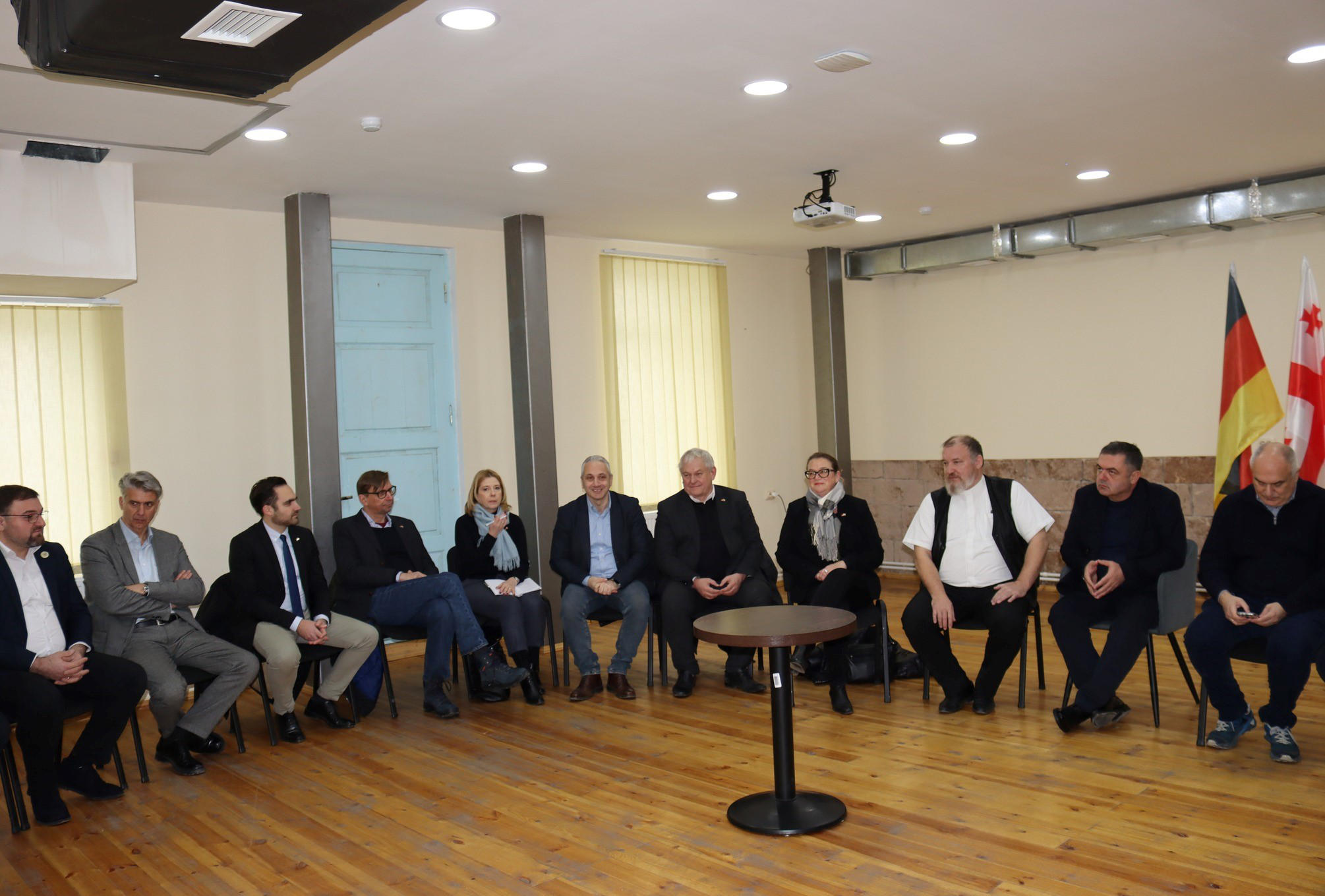 დავით შერაზადიშვილმა გერმანიის ფედერაციული რესპუბლიკის პარლამენტის წევრებს უმასპინძლა