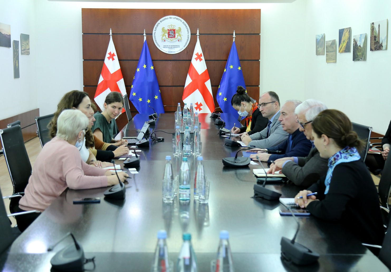 გარემოს დაცვისა და სოფლის მეურნეობის მინისტრის მოადგილე სოლომონ პავლიაშვილი მსოფლიო ბანკის წარმომადგენლებს შეხვდა
