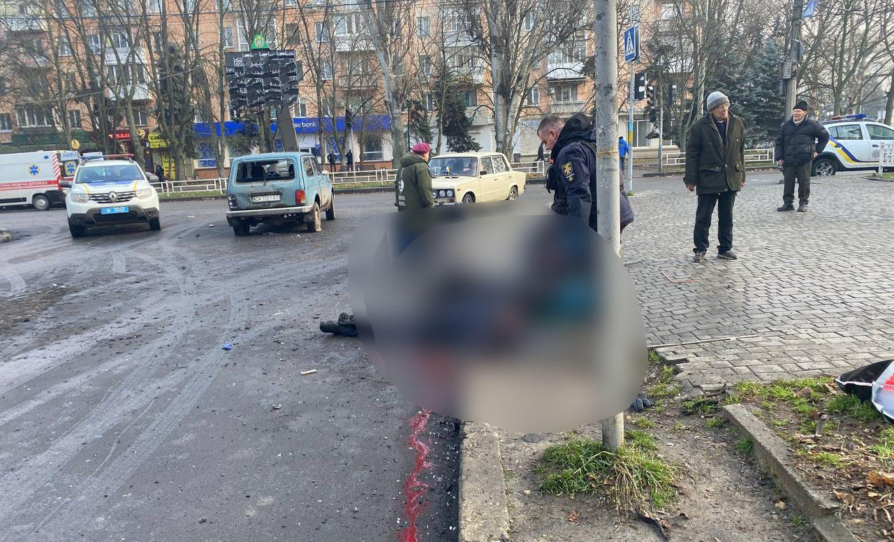 რუსეთის მიერ ხერსონის დაბომბვის შედეგად მსხვერპლი 8-მდე გაიზარდა