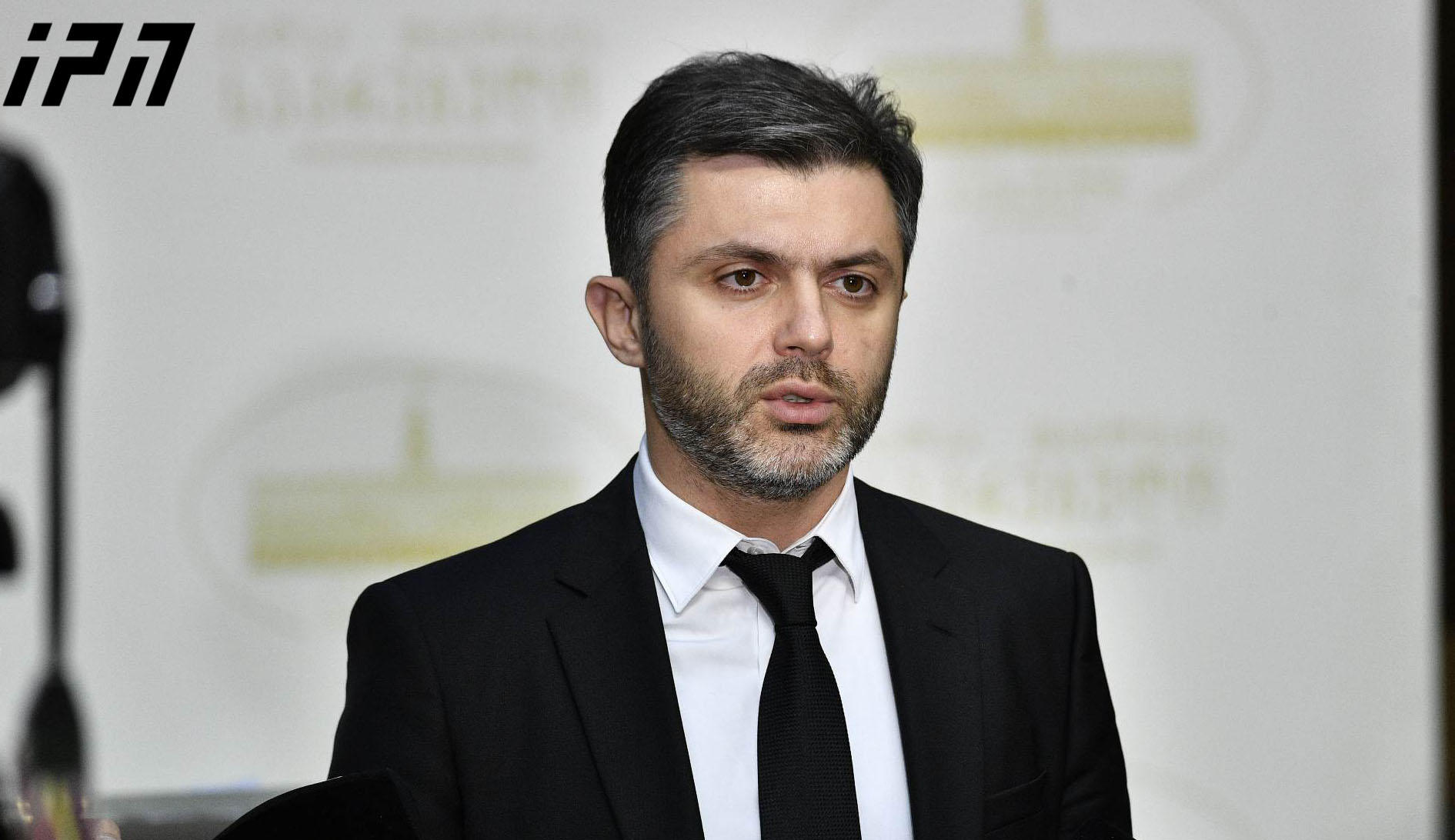 ირაკლი ხმალაძე - რა მჭირს ქვეყნის დასატოვებელი ან დასაჭერი? დასაჭერი რომ ვყოფილიყავი აქამდე მომხედავდნენ, ან ვინ სად გამიშვებდა? - არ გამოვრიცხავ და არ გამიკვირდება კითხვა გაჩნდეს ჩემს მიმართ - გავცემ ყველა კითხვას პასუხს