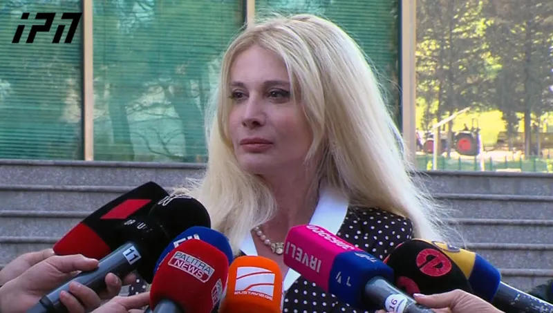 "ვივამედის" გენერალური დირექტორი - მიხეილ სააკაშვილის ოჯახის წევრებს საჭმლის ის კალორაჟიც კი არ მოაქვთ, რაც მისი ჯანმრთელობისთვის არის საჭირო - მაღაზიის ცივი საკვები მოაქვთ
