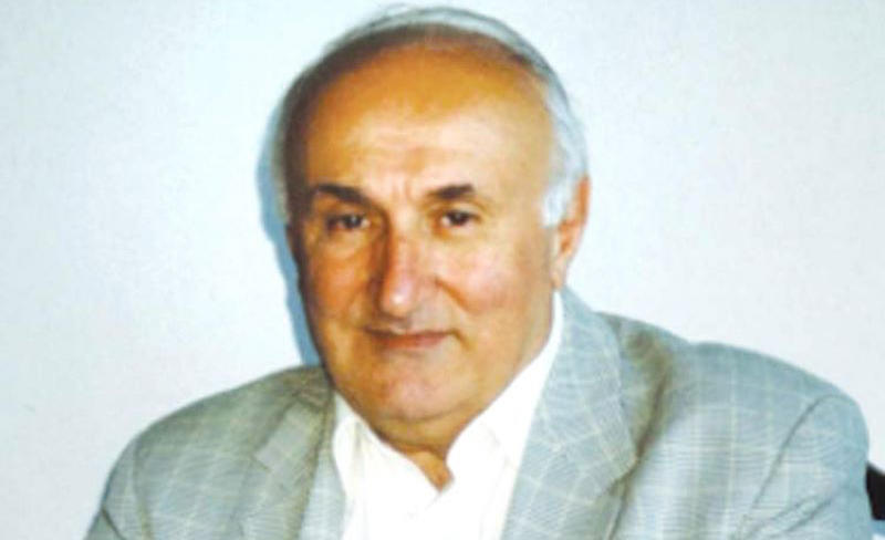 მიხეილ ჩხენკელი ცნობილ მეცნიერს, ივანე კიღურაძეს დაბადების დღეს ულოცავს