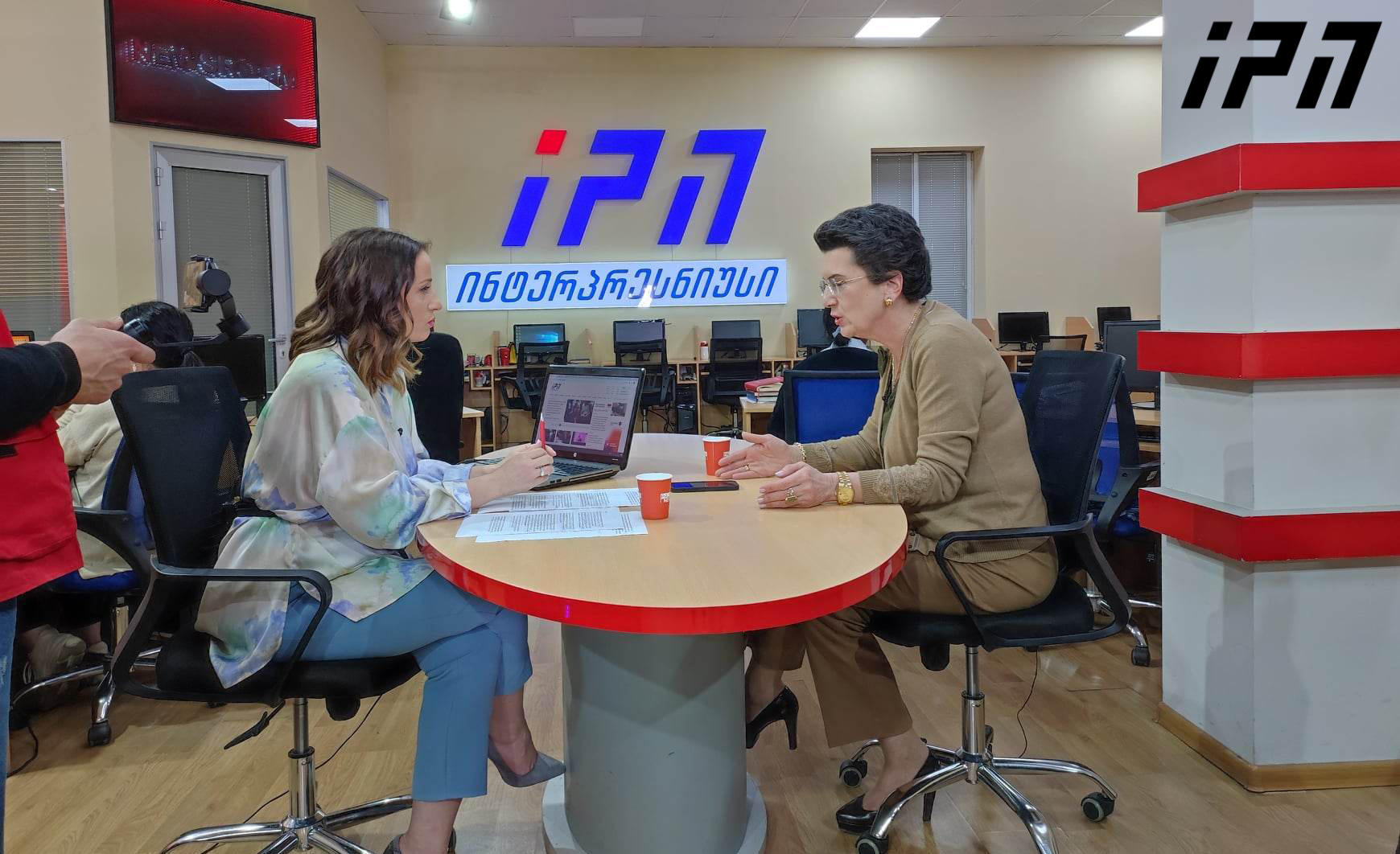 ნინო ბურჯანაძე - ხომ ვიცით, რომ არაფერი ეშველება ამ 12 რეკომენდაციას? - რამდენი ხანი აპირებს კიდევ ოპოზიცია ამ თამაშების გაგრძელებას?