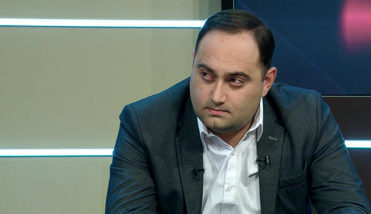 ზურაბ ქადაგიძე - რა მდგომარეობაა ზელენსკის სანაქებო მთავრობაში, რომ უკრაინაში კორუფციის ფაქტებზე ამერიკაში უნდა დარეკო