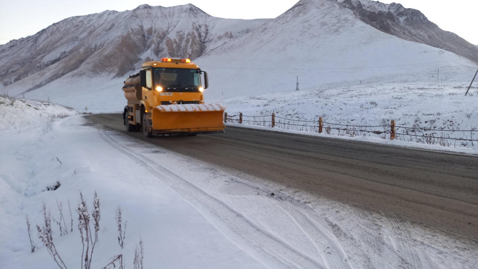 ახალქალაქი-კარწახის გზაზე მსუბუქი ავტოტრანსპორტის მოძრაობა აღდგა