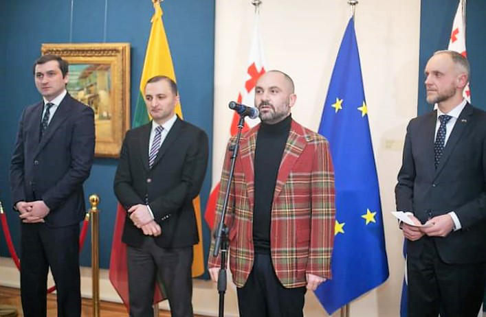 დავით გაბაიძე ბათუმში ლიეტუვას სახელმწიფოს აღდგენის დღისადმი მიძღვნილ ღონისძიებას დაესწრო