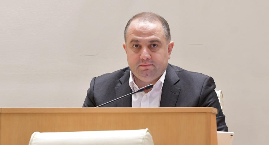 ირაკლი ჩიქოვანი - სახელწოდებები, რომელსაც ვიყენებთ კონკრეტული პოლიტიკური დაჯგუფებების მიმართ არის პირობითი, ვინაიდან არ არსებობს არც „ლელო“, არც „გირჩი“ - ეს არის ერთი მთლიანი „ნაციონალური მოძრაობა“