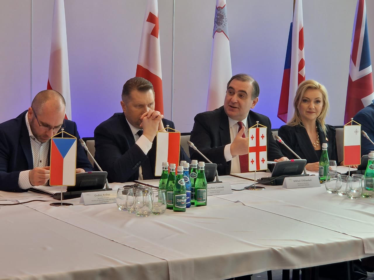 მიხეილ ჩხენკელმა პოლონეთის რესპუბლიკაში ნიკოლას კოპერნიკის იუბილესადმი მიძღვნილ საერთაშორისო კონფერენციაში მიიღო მონაწილეობა