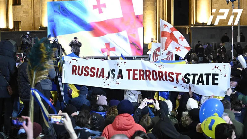 Minute of silence observed on Rustaveli Avenue to honor Georgian warriors fallen in Russia-Ukraine war