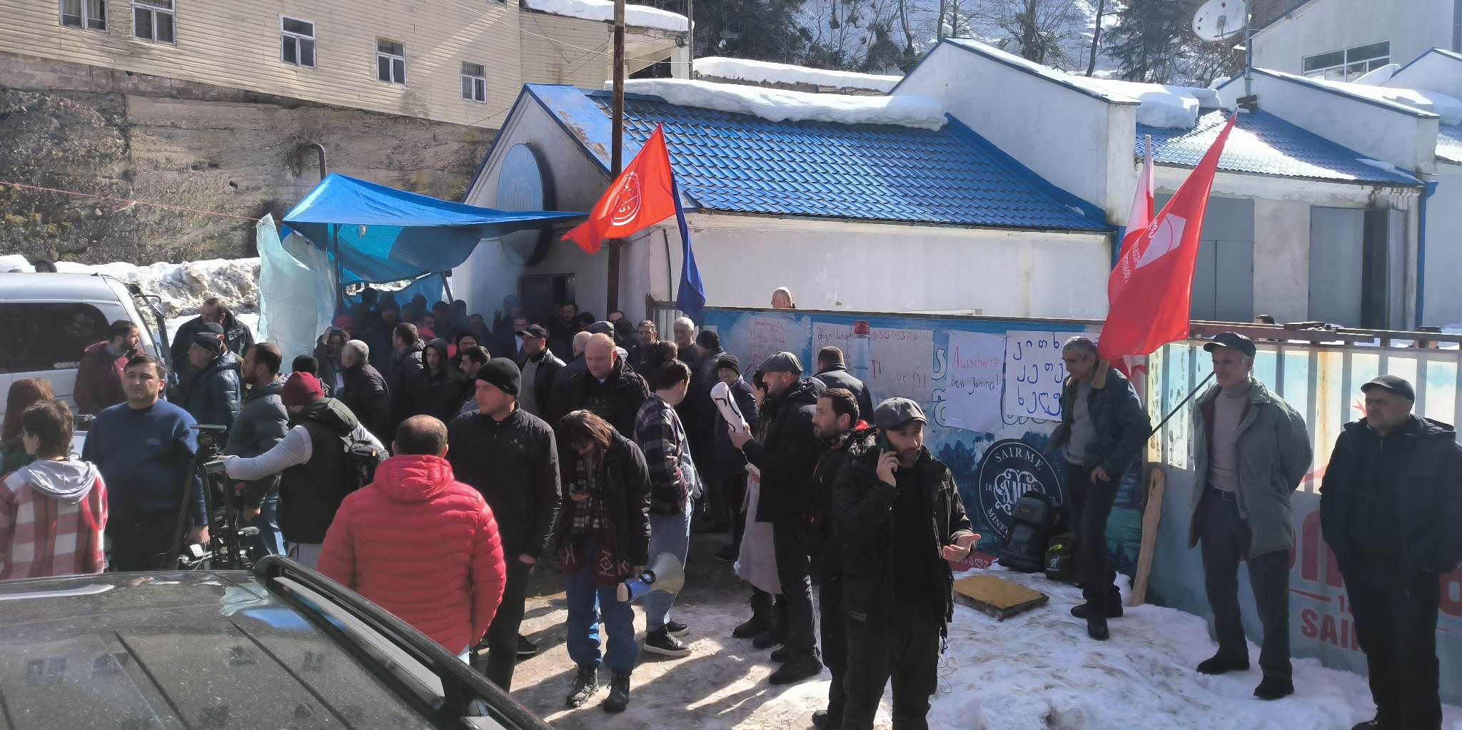 “საირმე მინერალ ვოთერსის” თანამშრომლები გაფიცვას აგრძელებენ