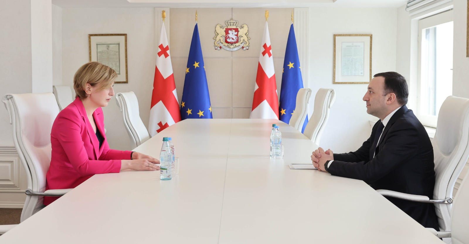 ირაკლი ღარიბაშვილმა ჩეხეთში საქართველოს ახლად დანიშნულ ელჩთან საქართველოსა და ჩეხეთის რესპუბლიკას შორის ორმხრივი ურთიერთობები განიხილა