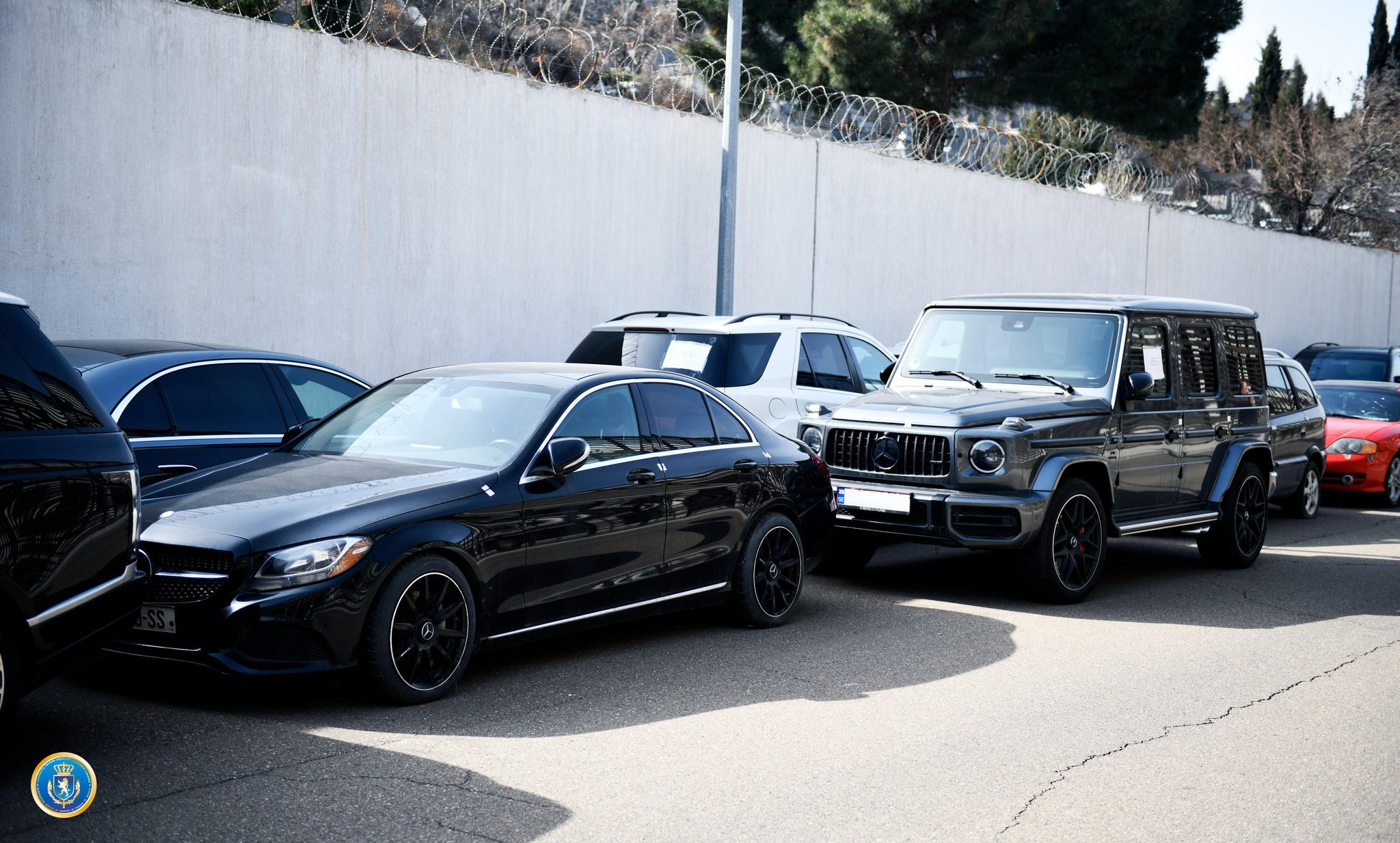 საგამოძიებო სამსახურმა ყალბი დოკუმენტებით დიდი ოდენობით სხვისი ნივთის მოტყუებით დაუფლების ფაქტზე ორი პირი დააკავა