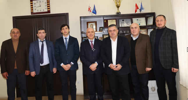ბოლნისის მუნიციპალიტეტში სომხეთის საგანგებო და სრულუფლებიანი ელჩი საქართველოში იმყოფებოდა