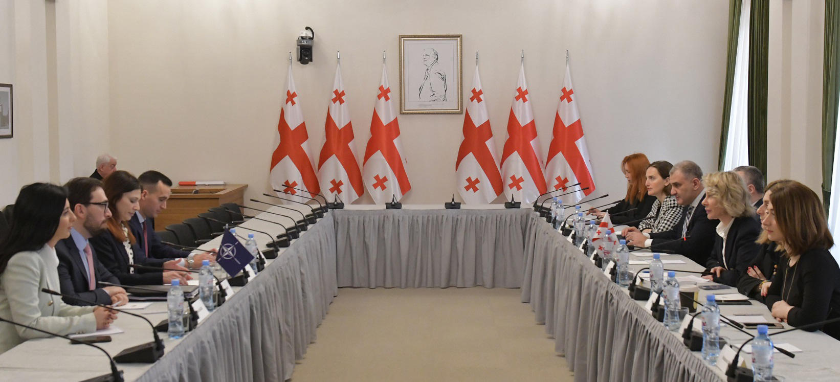 გენდერული თანასწორობის საბჭოსა და თავდაცვისა და უშიშროების კომიტეტის წევრები ქალების, მშვიდობისა და უსაფრთხოების საკითხებში ნატოს გენერალური მდივნის სპეციალურ წარმომადგენელს შეხვდნენ