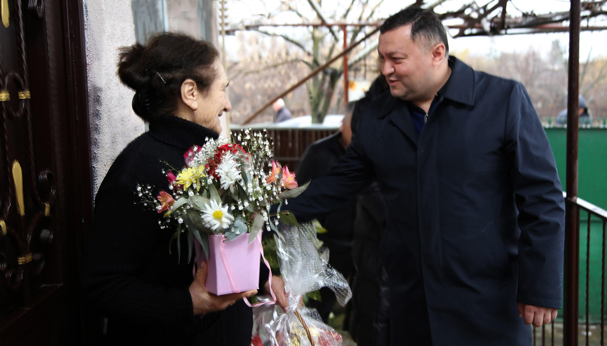 მარნეულის მერმა საქართველოს მთლიანობისთვის ომში დაღუპული გმირების დედებს, 3 მარტი მიულოცეს