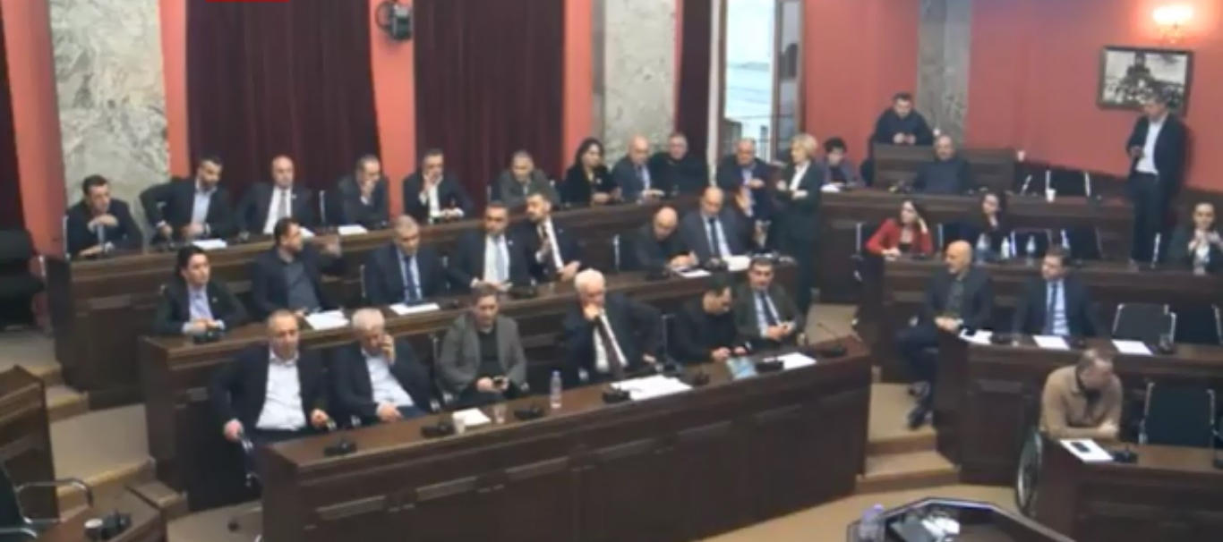 პარლამენტის იურიდიულ საკითხთა კომიტეტმა ე.წ. აგენტების შესახებ კანონპროექტს მხარი დაუჭირა