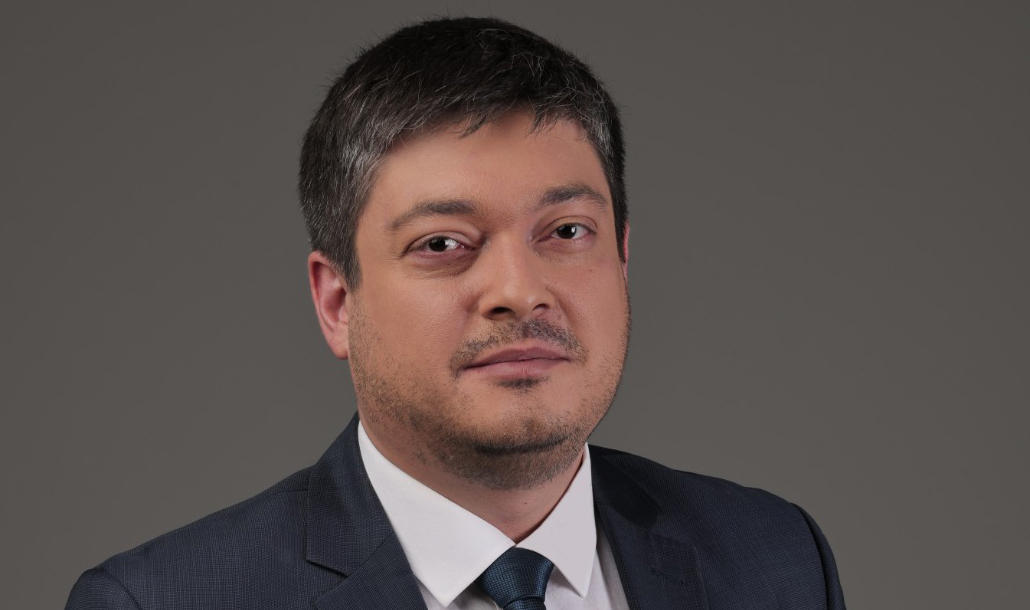 „იურიდიული დახმარების სამსახურის“ დირექტორი დავით სიმონია გახდა