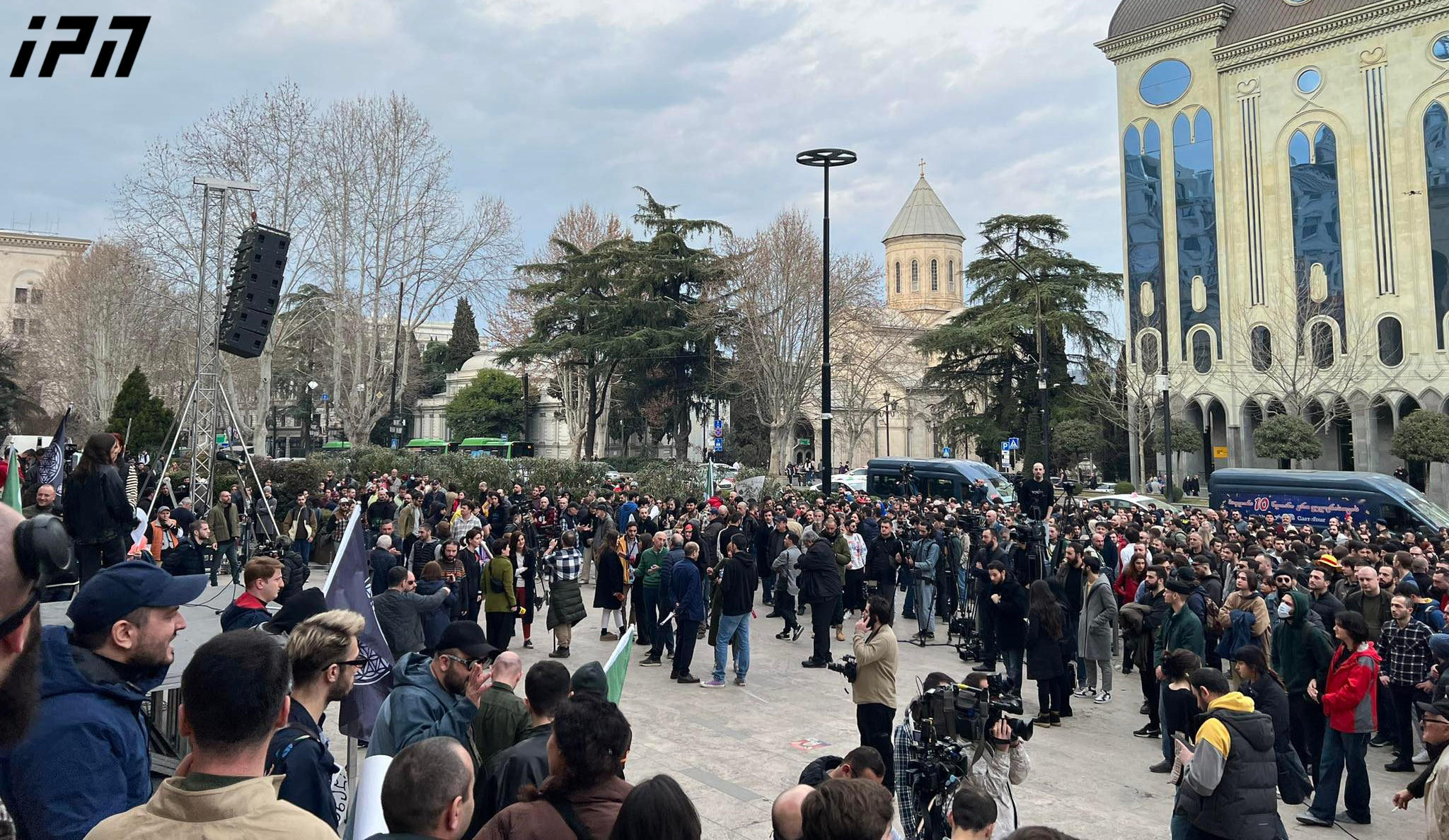 პარლამენტთან პარტია „გირჩის“ აქცია, სახელწოდებით „არა მონობას“ იმართება