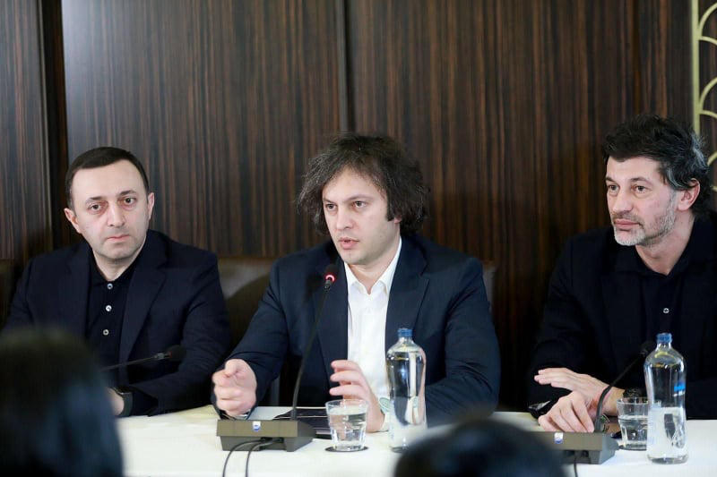 ბორჯომში საპარლამენტო უმრავლესობისა და საქართველოს მთავრობის გასვლითი, სამუშაო შეხვედრა გაიმართა