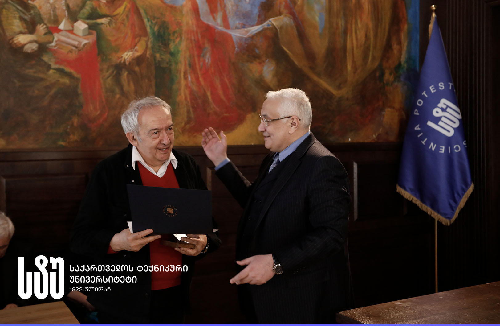 საქართველოს ტექნიკურ უნივერსიტეტის რექტორმა პროფესორ რევაზ კლდიაშვილს განსაკუთრებული ღვაწლისთვის სტუ-ის ოქროს მედალი გადასცა