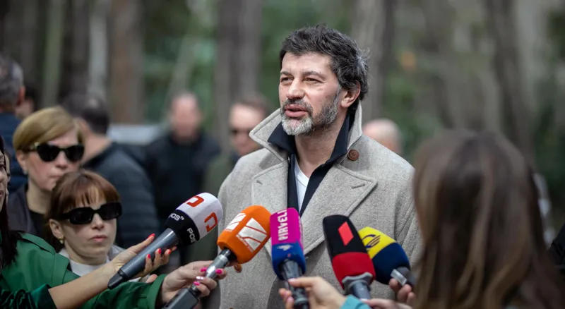 Каха Каладзе – Разрешение на расклейку плакатов в метро никто не выдавал