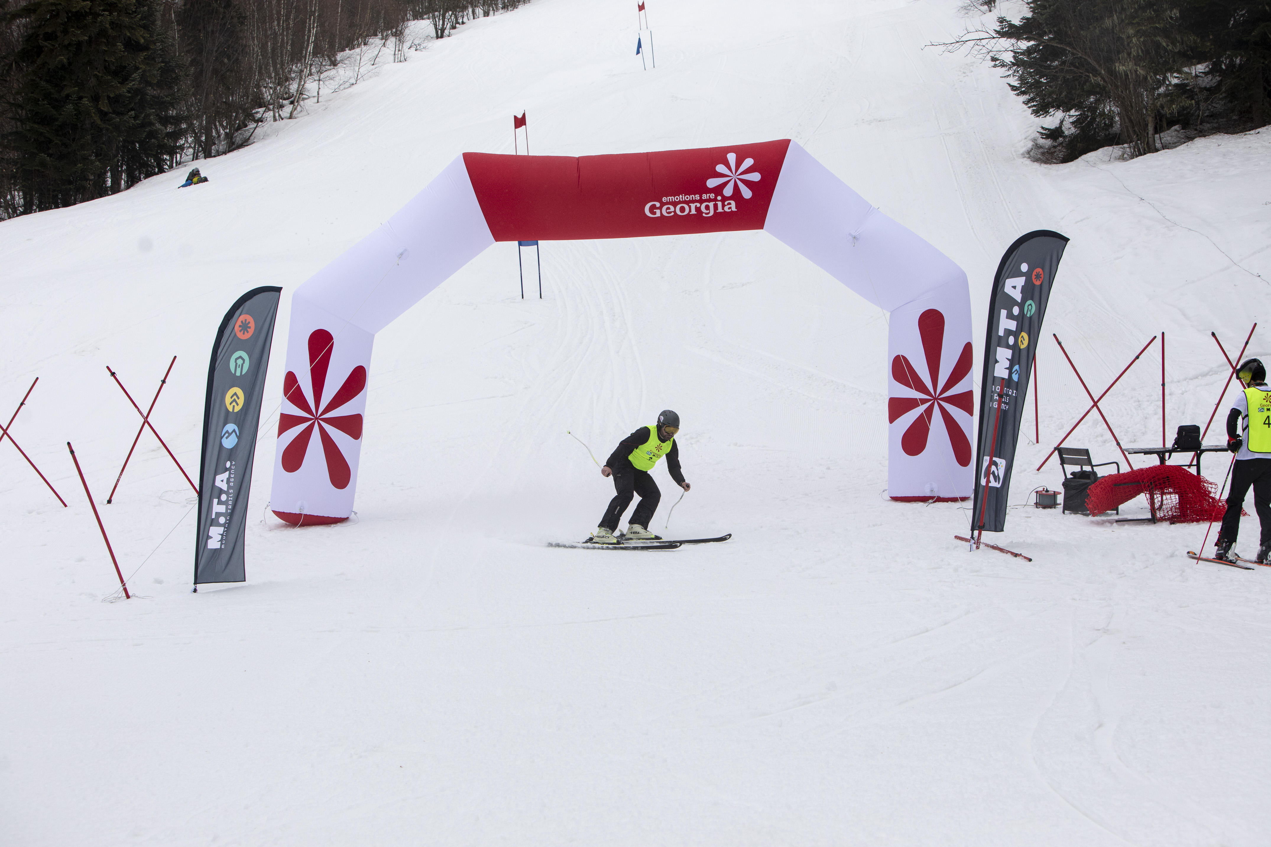 სვანეთში, კურორტ ჰაწვალზე სათხილამურო ტურნირი „ზურულდის თასი 2023" გაიმართა