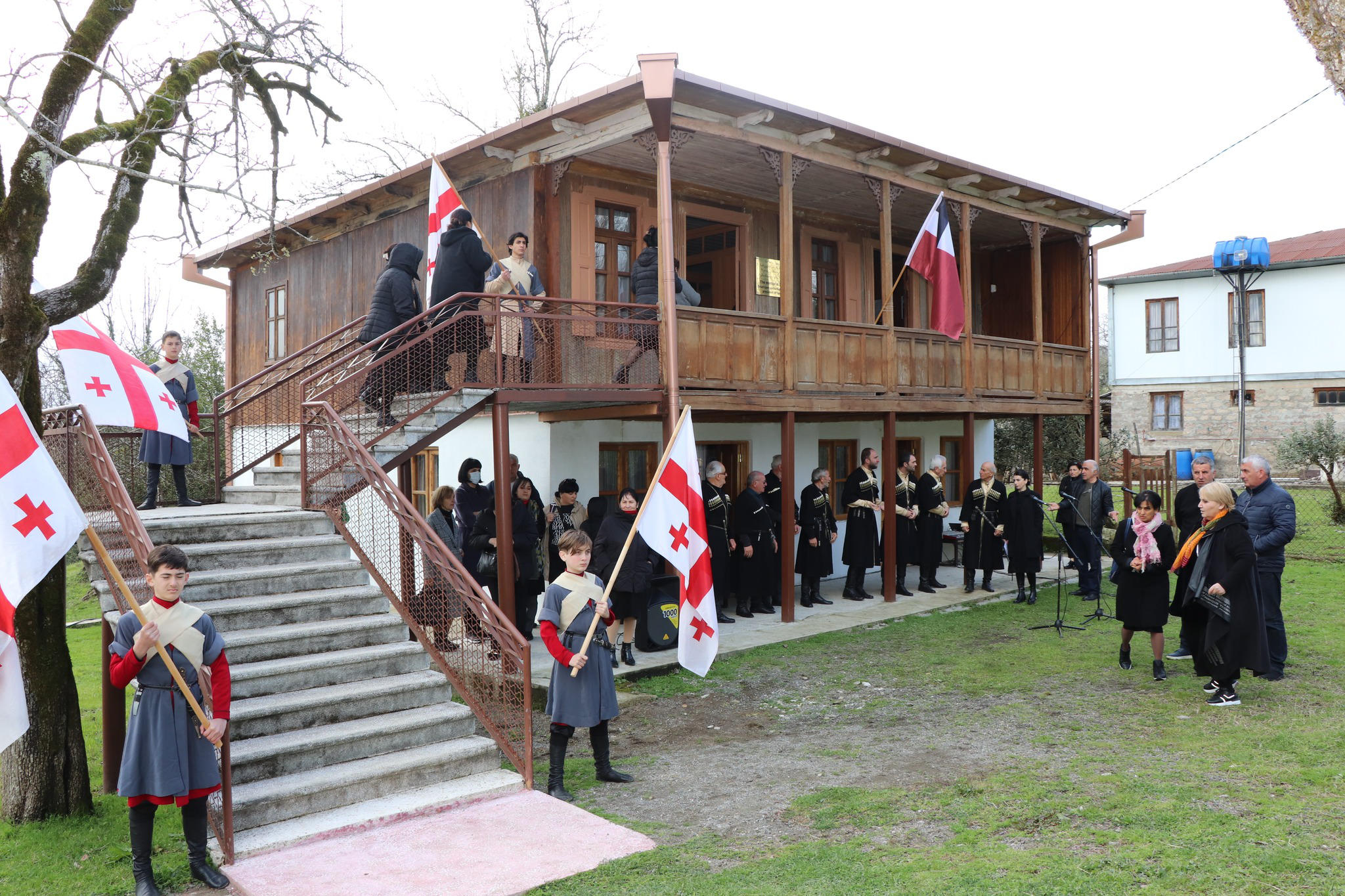 ზვიად გამსახურდიას მემორიალურ სახლში, საქართველოს დამოუკიდებლობის აღდგენის საკითხზე ჩატარებული რეფერენდუმის და ზვიად გამსახურდიას დაბადების დღისადმი მიძღვნილი ღონისძიება გაიმართა