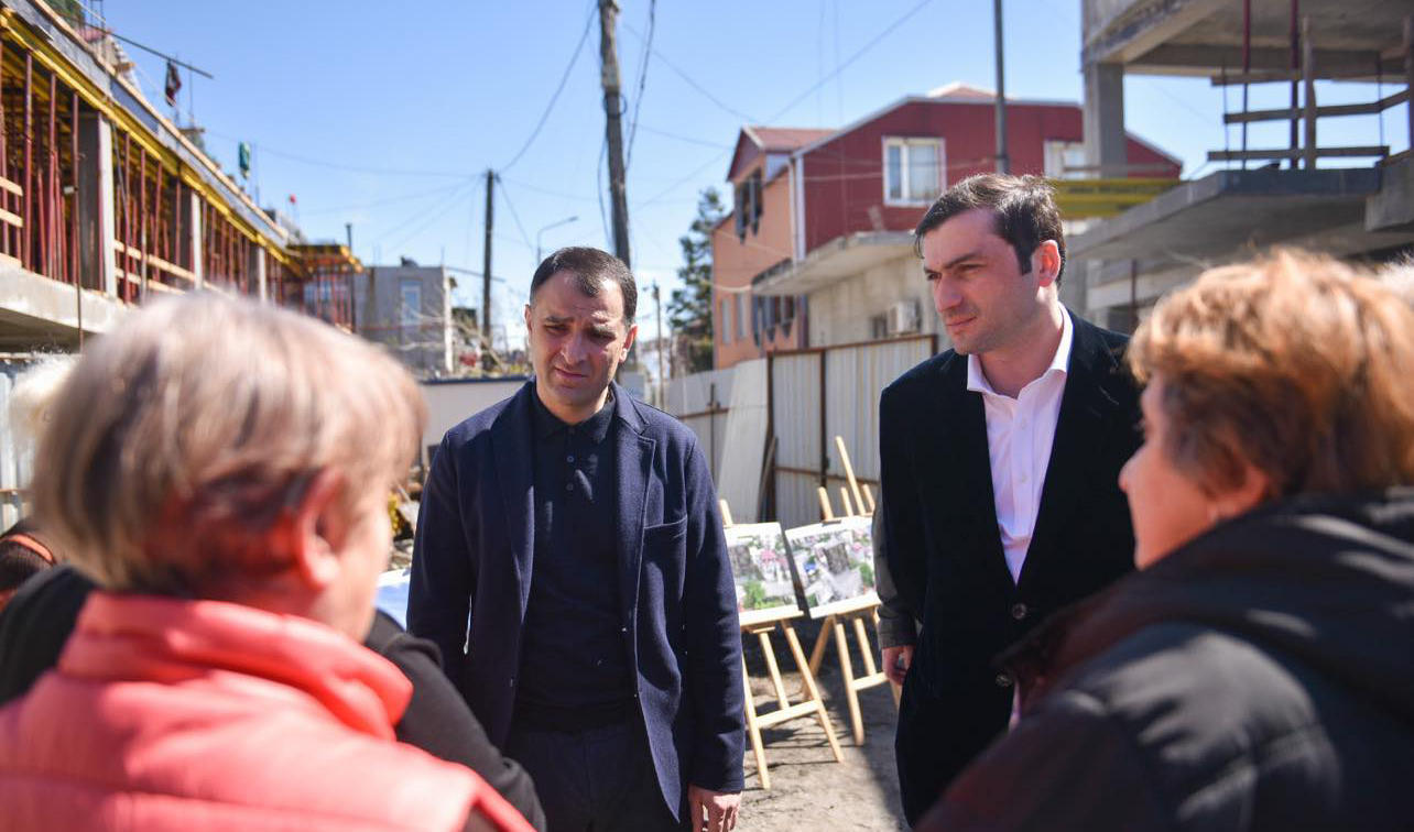„ბათუმი ავარიული სახლების გარეშე" პროგრამის ფარგლებში 1000-მდე საცხოვრებელი ბინის მშენებლობა 10 მისამართზე მიმდინარეობს