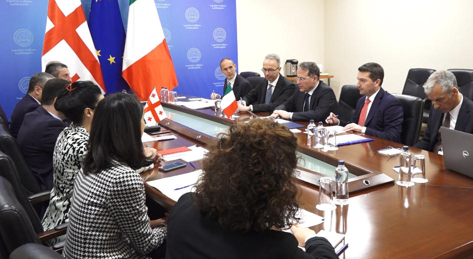 საგარეო საქმეთა სამინისტროში საქართველოსა და იტალიის რესპუბლიკას შორის პოლიტიკური კონსულტაციები გაიმართა