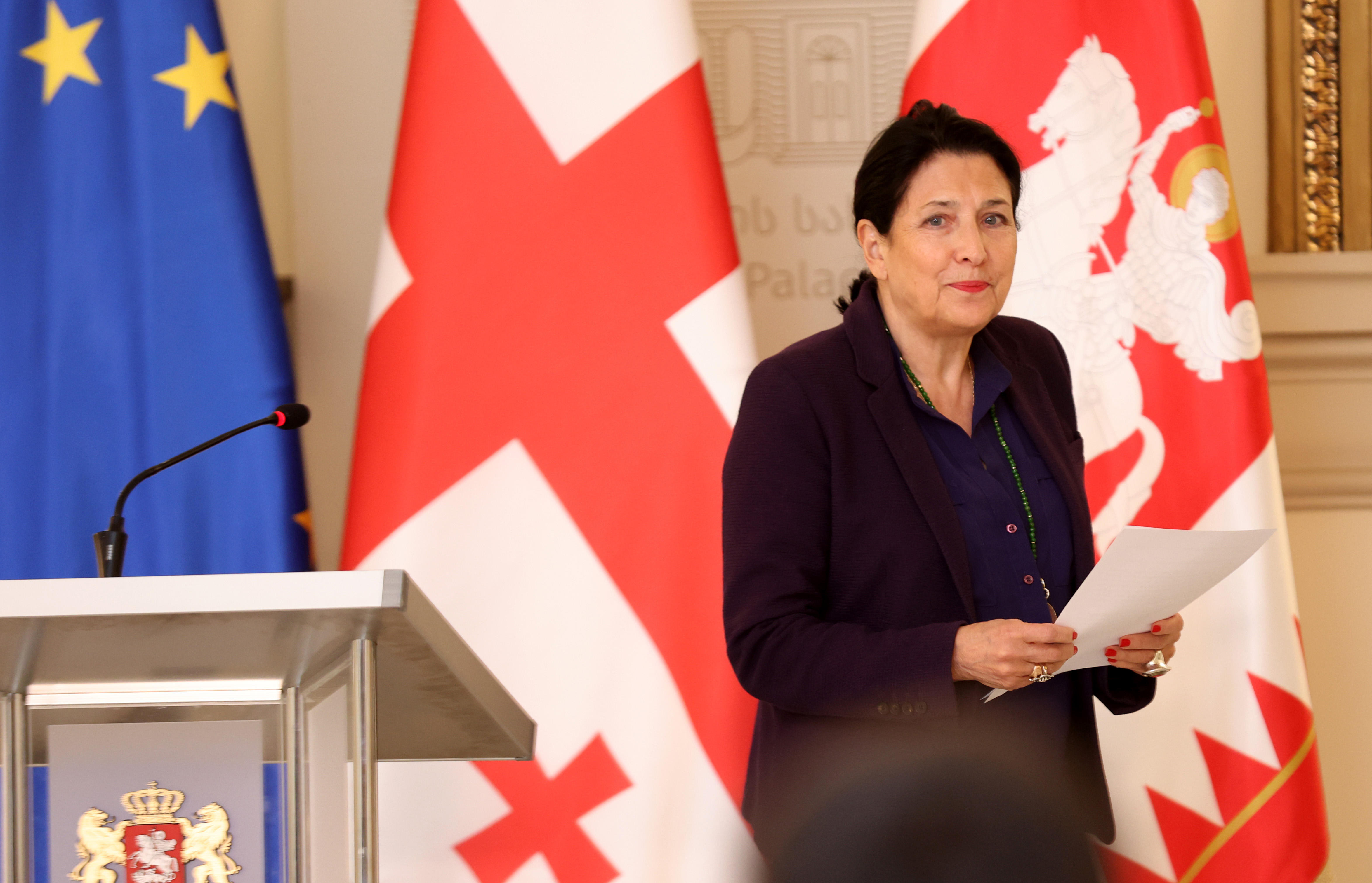 პრეზიდენტი - არ მიხარია და კიდევაც განვიცდი აშშ-ის სახელმწიფო მდივნის გადაწყვეტილებას - თუ არ გვინდა 4 ადამიანს გადავაყოლოთ ქვეყნის მომავალი, საჭიროა ქმედითი ნაბიჯები