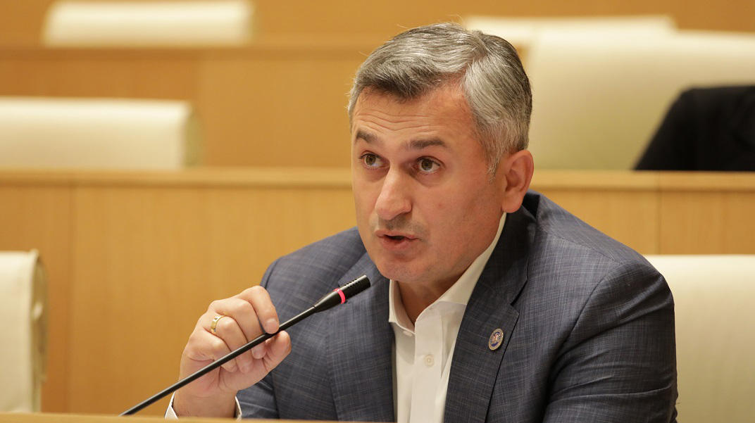 დავით კირკიტაძე უმრავლესობას - აზერბაიჯანსა და სომხეთს შორის ნდობის ხიდის აღდგენა გვინდაო, სამტრედია-გრიგოლეთის ხიდი აღადგინეთ, ის ჯობს