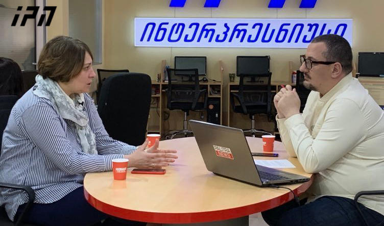 ელენე ხოშტარია - თუ კანდიდატის სტატუსი მოგვცეს და „ქართულ ოცნებას“ წინაპირობები არ წაუყენეს, ავტორიტარიზმი გამყარდება - მოსაძიებელია ფორმულა, რომელიც კარს არ დახურავს, თან „ოცნებას“ ავტორიტარიზმის გაძლიერებაში არ დაეხმარება