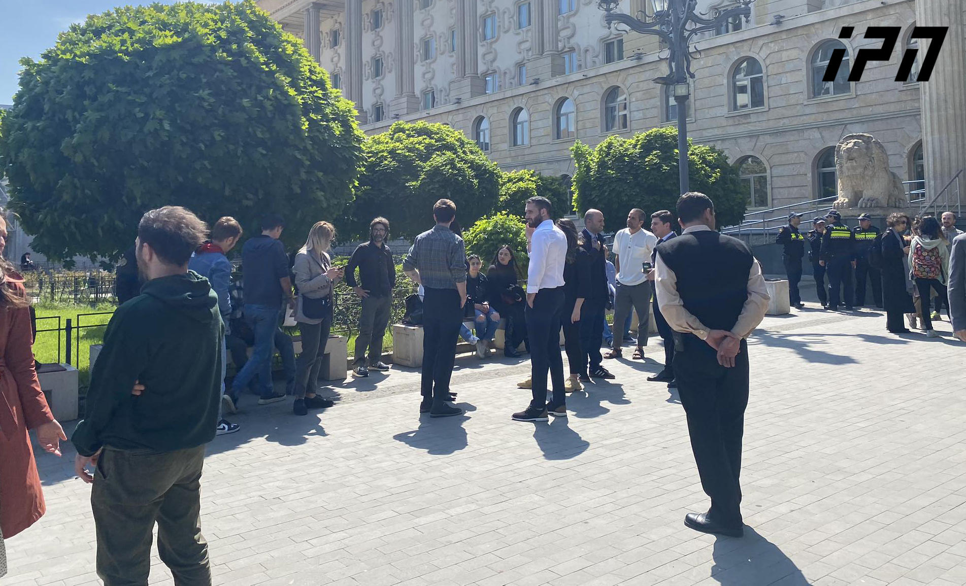 თბილისის საქალაქო სასამართლოსთან ლაზარე გრიგორიადისის მხარდამჭერი აქცია მიმდინარეობს