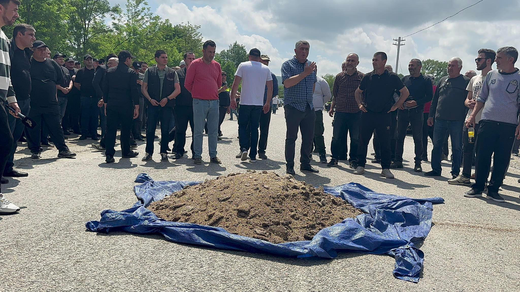 კახეთში მეხორბლე ფერმერების მორიგი საპროტესტო აქცია მიმდინარეობს