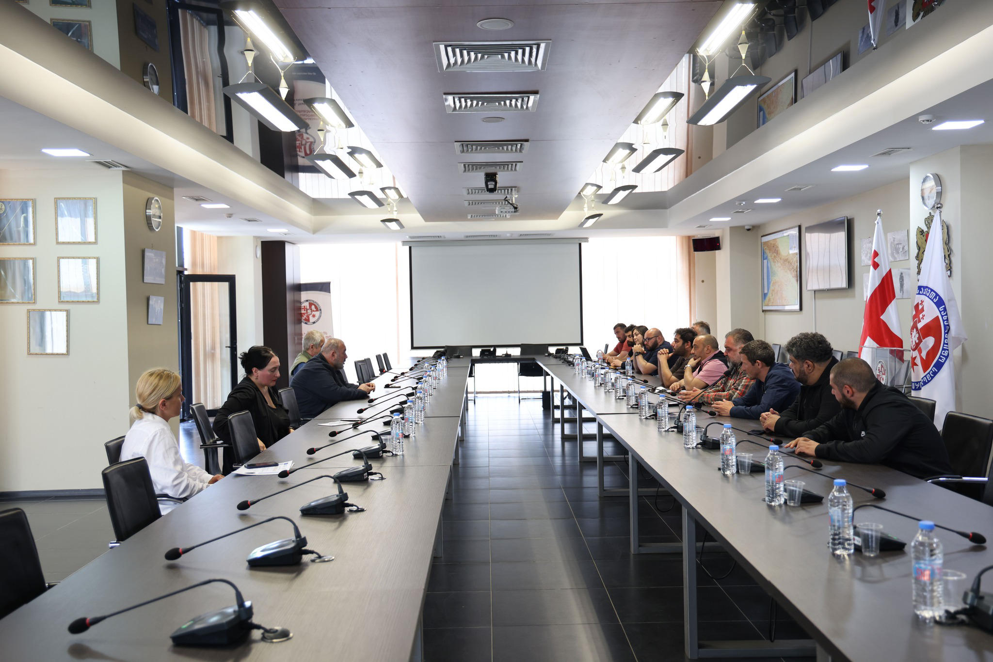 კობა კობალაძე რაგბის კლუბ „არმიის“ პრეზიდენტს და მთავარ მწვრთნელს შეხვდა