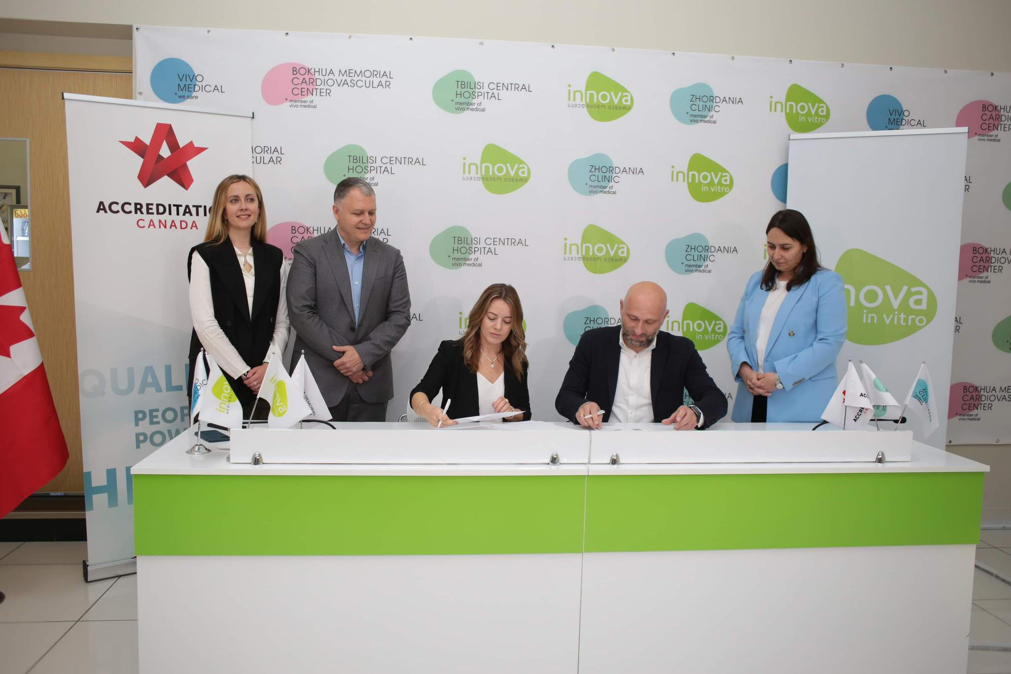 International accreditation organization Accreditation Canada (AC) signs an agreement with Vivo Medical Group clinics