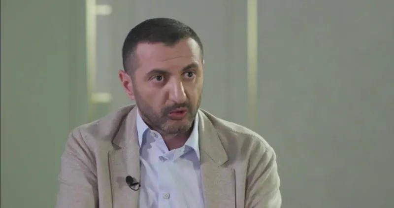 დავით კეზერაშვილის წარმომადგენელი აშშ-ის ვიზაზე უართან დაკავშირებით განცხადებას ავრცელებს