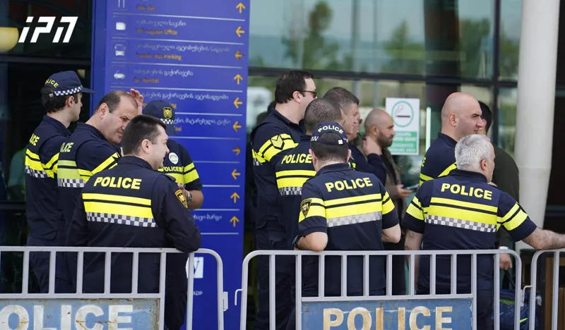 Правоохранители задержали 6 человек на акции, проходящей у Тбилисского международного аэропорта