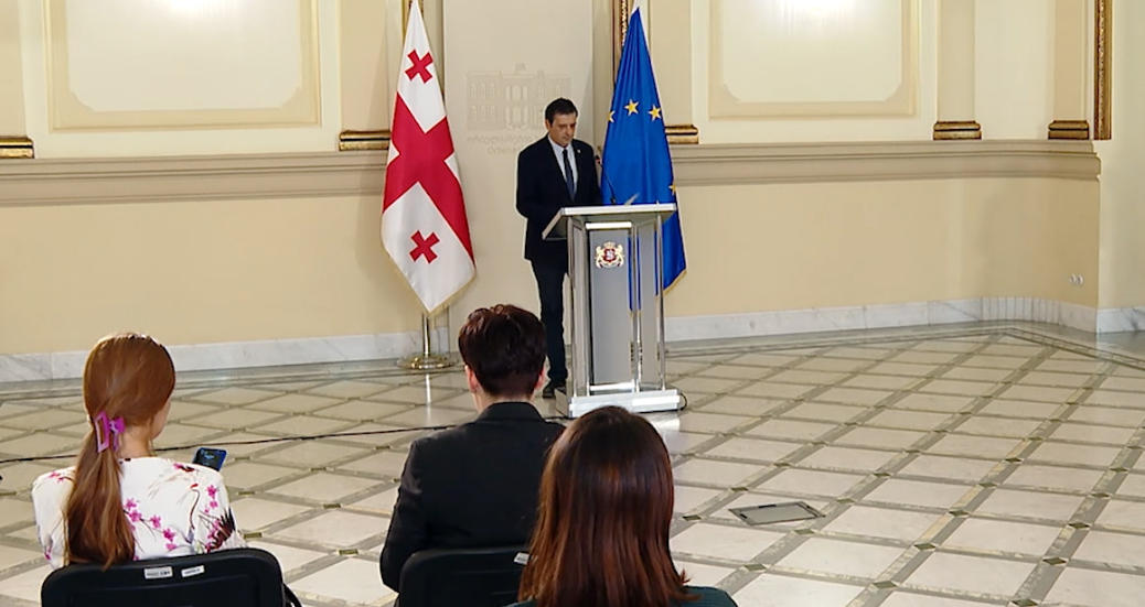პრეზიდენტის საპარლამენტო მდივანი - ის, რაც ეროვნული ბანკის და ქვეყნის რეპუტაციას აზიანებს, არის მმართველი პარტიის მხრიდან ვეტოს დაძლევის მუქარა