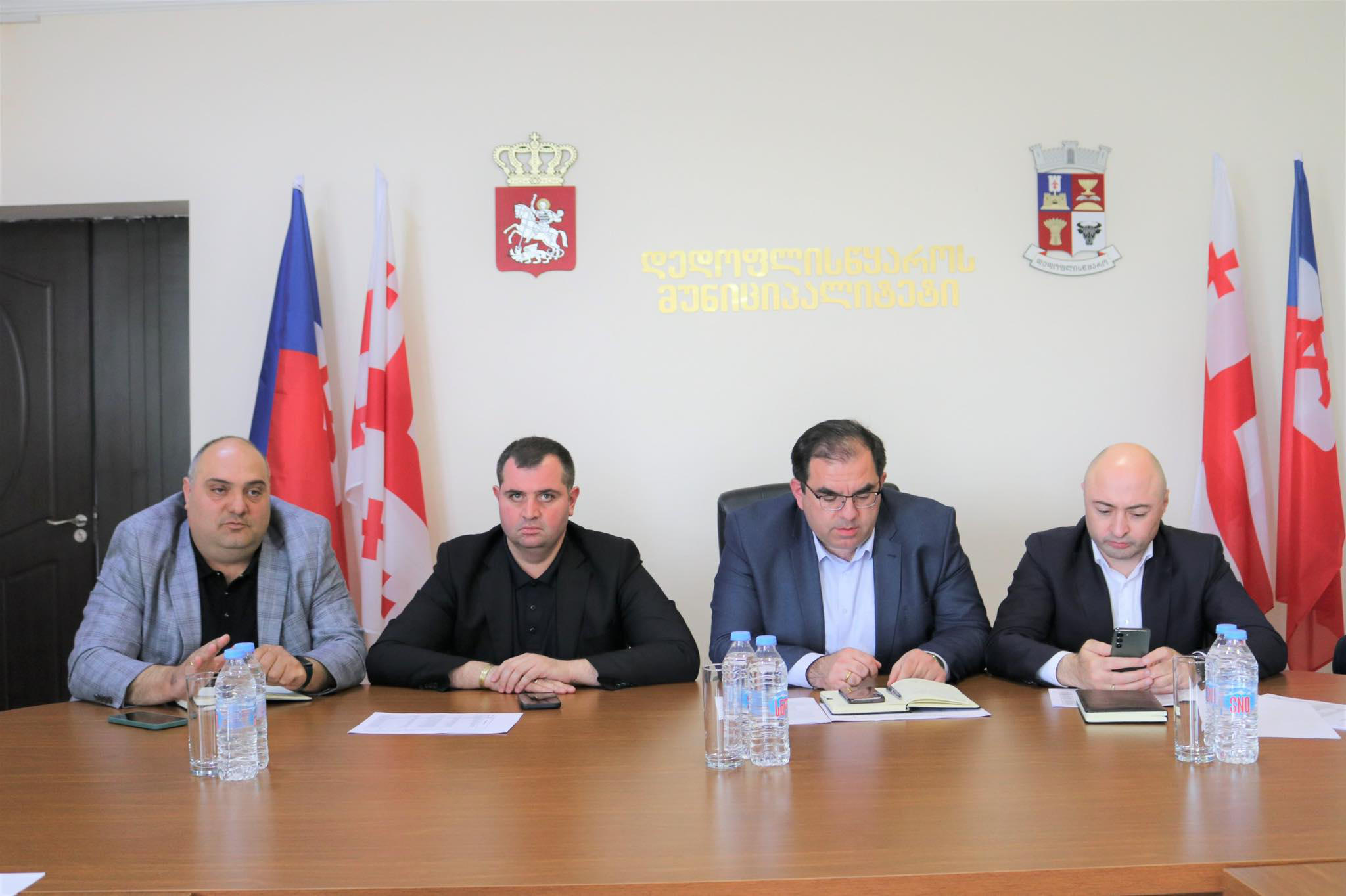 ალოობის სეზონის მოახლოებასთან დაკავშირებით, დედოფლისწყაროში სამუშაო შეხვედრა გაიმართა