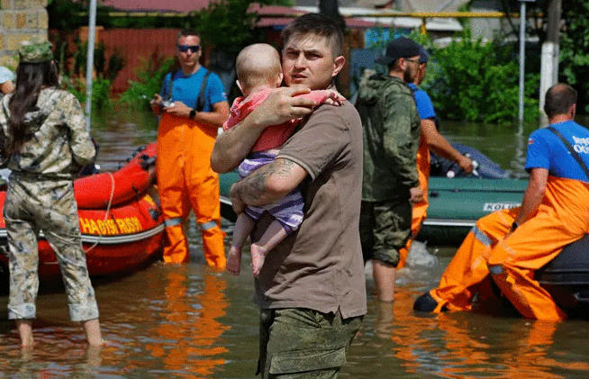 უკრაინის შს მინისტრი - კახოვკას კაშხლის განადგურების შედეგად 4 ადამიანი დაიღუპა, 13 კი დაკარგულად ითვლება